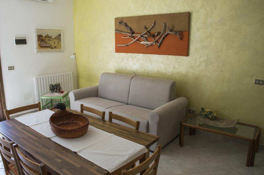 B&B Gianni E Pia Luogosanto Extérieur photo